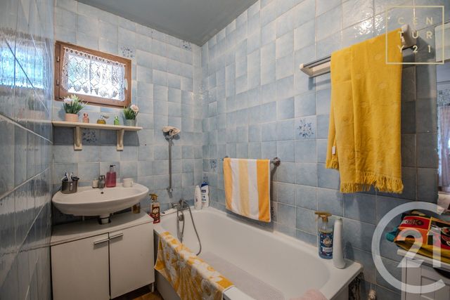maison à vendre - 5 pièces - 90.05 m2 - HAUTMONT - 59 - NORD-PAS-DE-CALAIS - Century 21 Terre Du Nord