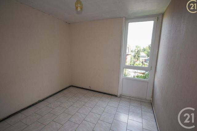 Afficher la photo en grand appartement à vendre - 5 pièces - 77.65 m2 - MAUBEUGE - 59 - NORD-PAS-DE-CALAIS - Century 21 Terre Du Nord