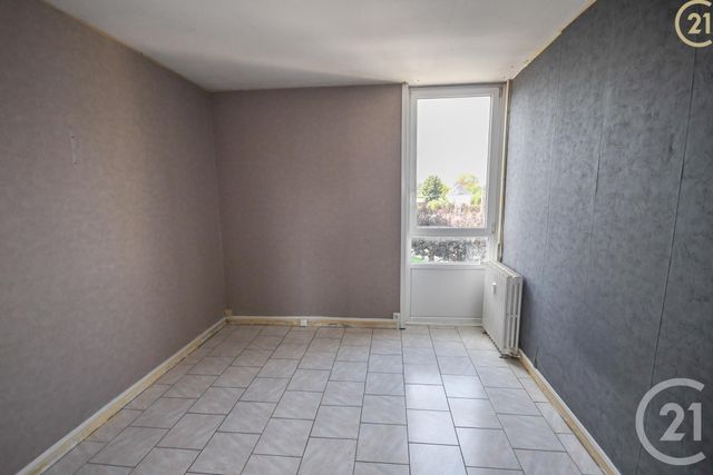 Afficher la photo en grand appartement à vendre - 5 pièces - 77.65 m2 - MAUBEUGE - 59 - NORD-PAS-DE-CALAIS - Century 21 Terre Du Nord