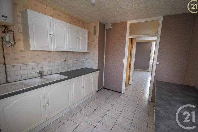 Afficher la photo en grand appartement à vendre - 5 pièces - 77.65 m2 - MAUBEUGE - 59 - NORD-PAS-DE-CALAIS - Century 21 Terre Du Nord