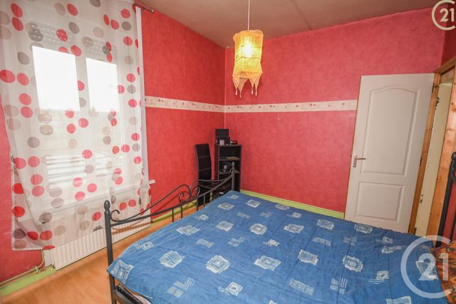 Afficher la photo en grand maison à vendre - 5 pièces - 110.14 m2 - HAUTMONT - 59 - NORD-PAS-DE-CALAIS - Century 21 Terre Du Nord