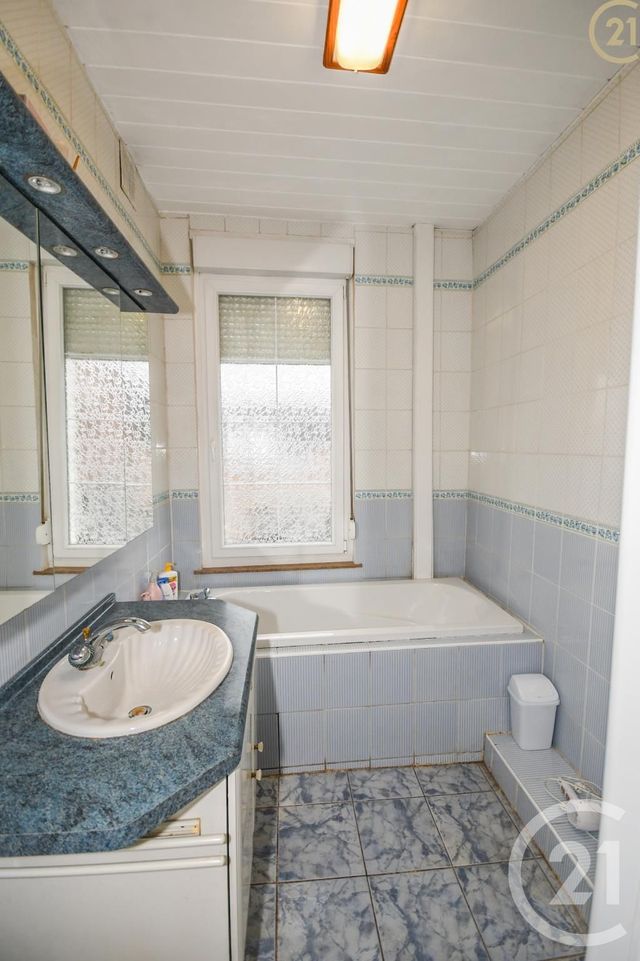 Afficher la photo en grand maison à vendre - 5 pièces - 127.1 m2 - MAUBEUGE - 59 - NORD-PAS-DE-CALAIS - Century 21 Terre Du Nord