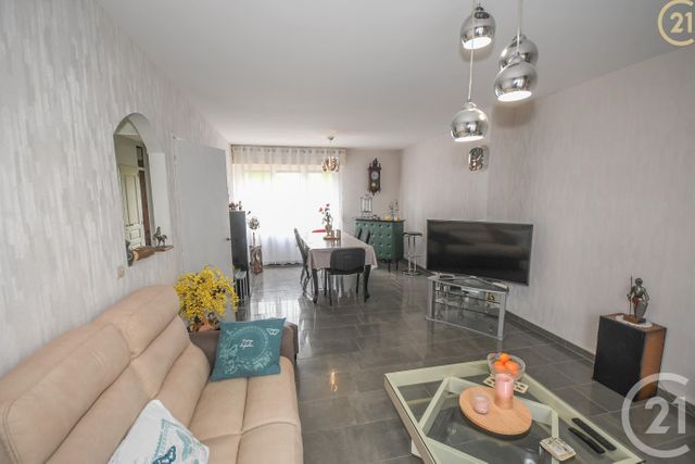maison à vendre - 4 pièces - 82.31 m2 - HAUTMONT - 59 - NORD-PAS-DE-CALAIS - Century 21 Terre Du Nord maison à vendre - 4 pièces - 82.31 m2 - HAUTMONT - 59 - NORD-PAS-DE-CALAIS - Century 21 Terre Du Nord