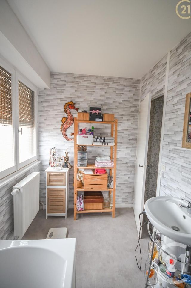 maison à vendre - 4 pièces - 82.31 m2 - HAUTMONT - 59 - NORD-PAS-DE-CALAIS - Century 21 Terre Du Nord maison à vendre - 4 pièces - 82.31 m2 - HAUTMONT - 59 - NORD-PAS-DE-CALAIS - Century 21 Terre Du Nord