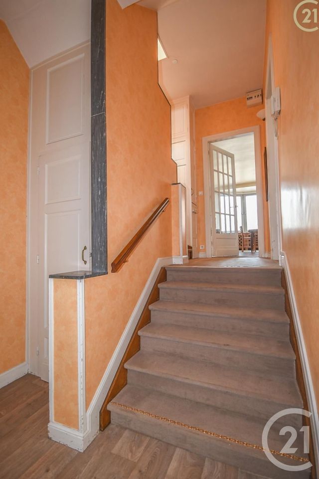 Afficher la photo en grand Appartement Duplex à vendre - 11 pièces - 172.46 m2 - HAUTMONT - 59 - NORD-PAS-DE-CALAIS - Century 21 Terre Du Nord