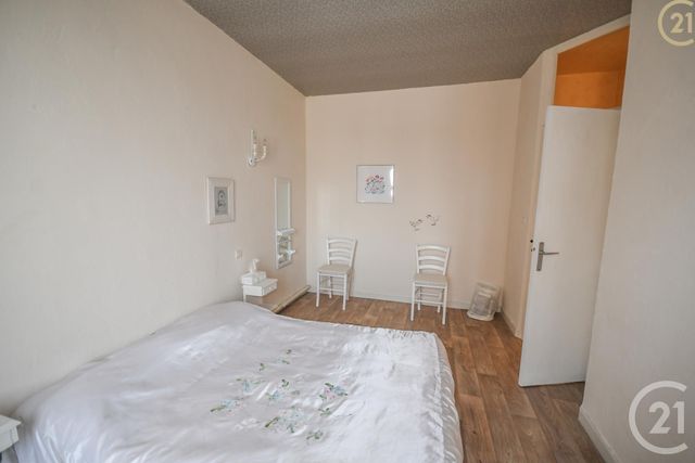 Afficher la photo en grand Appartement Duplex à vendre - 11 pièces - 172.46 m2 - HAUTMONT - 59 - NORD-PAS-DE-CALAIS - Century 21 Terre Du Nord