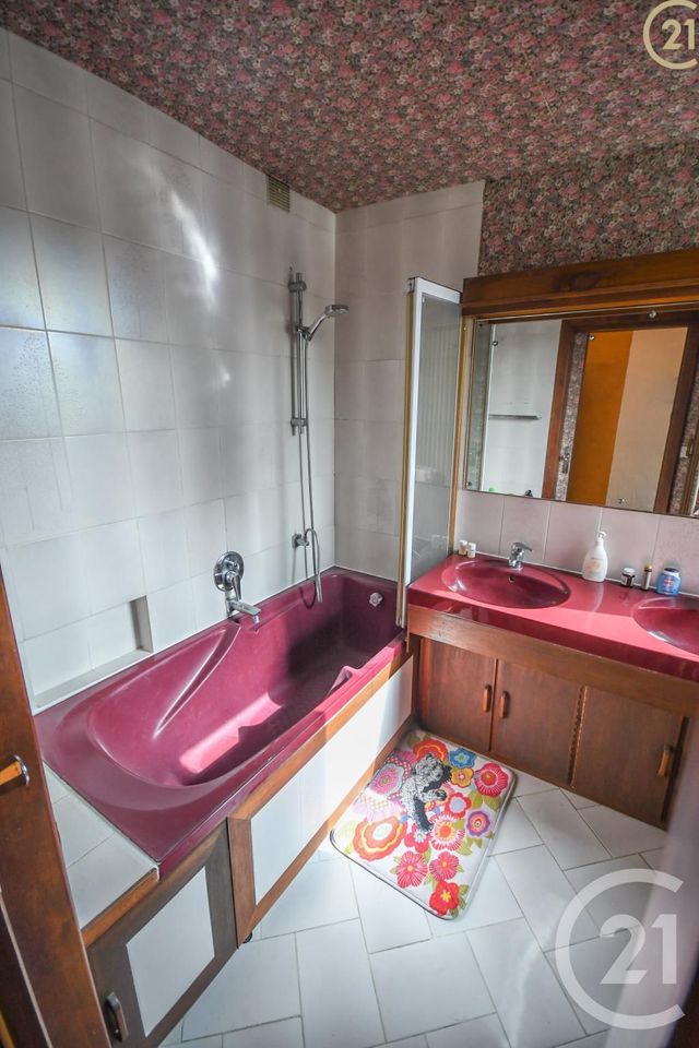 Afficher la photo en grand Appartement Duplex à vendre - 11 pièces - 172.46 m2 - HAUTMONT - 59 - NORD-PAS-DE-CALAIS - Century 21 Terre Du Nord