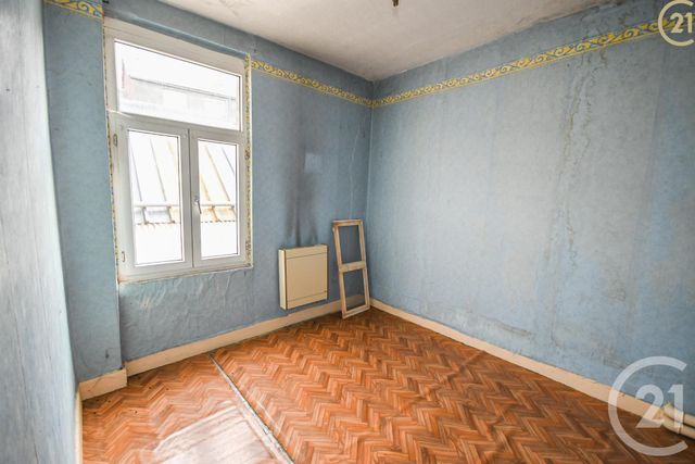 Afficher la photo en grand Appartement Duplex à vendre - 11 pièces - 172.46 m2 - HAUTMONT - 59 - NORD-PAS-DE-CALAIS - Century 21 Terre Du Nord