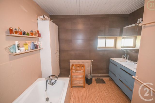 Afficher la photo en grand maison à vendre - 8 pièces - 219.0 m2 - ROUSIES - 59 - NORD-PAS-DE-CALAIS - Century 21 Terre Du Nord