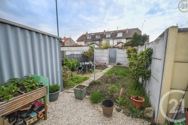 Afficher la photo en grand maison à vendre - 5 pièces - 105.27 m2 - MAUBEUGE - 59 - NORD-PAS-DE-CALAIS - Century 21 Terre Du Nord