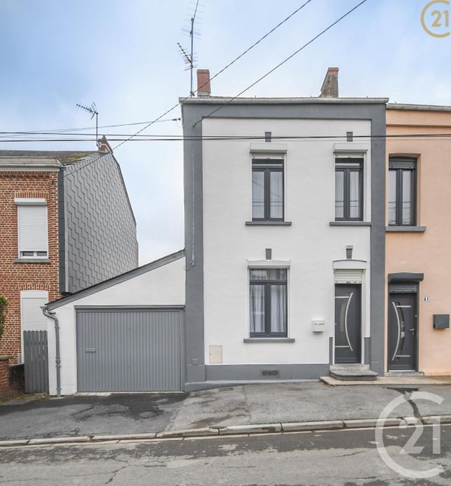 Afficher la photo en grand maison à vendre - 3 pièces - 105.35 m2 - MAUBEUGE - 59 - NORD-PAS-DE-CALAIS - Century 21 Terre Du Nord