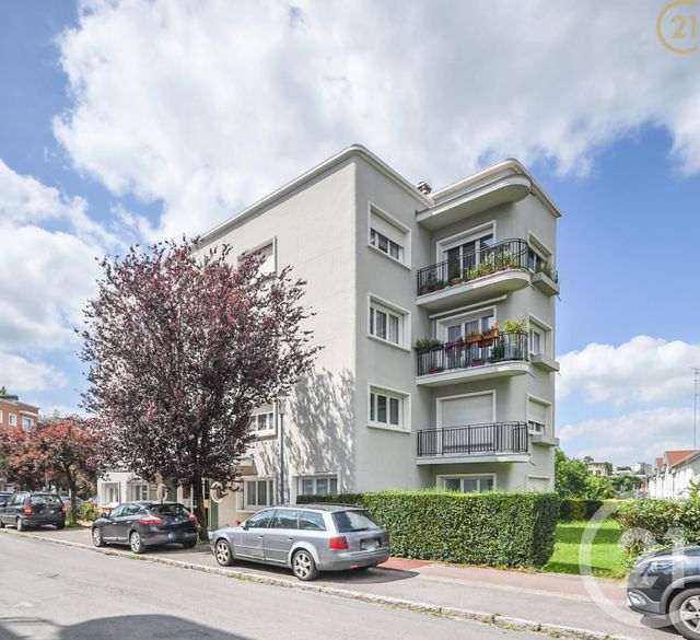 Afficher la photo en grand Appartement F2 à vendre - 3 pièces - 47.0 m2 - MAUBEUGE - 59 - NORD-PAS-DE-CALAIS - Century 21 Terre Du Nord