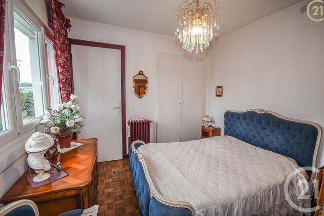 Afficher la photo en grand Appartement F2 à vendre - 3 pièces - 47.0 m2 - MAUBEUGE - 59 - NORD-PAS-DE-CALAIS - Century 21 Terre Du Nord