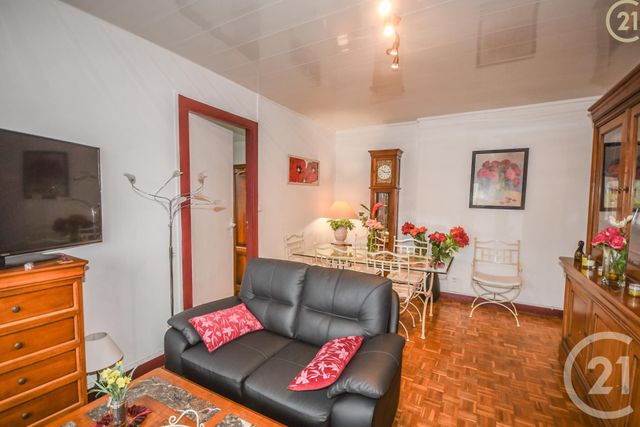 Afficher la photo en grand Appartement F2 à vendre - 3 pièces - 47.0 m2 - MAUBEUGE - 59 - NORD-PAS-DE-CALAIS - Century 21 Terre Du Nord