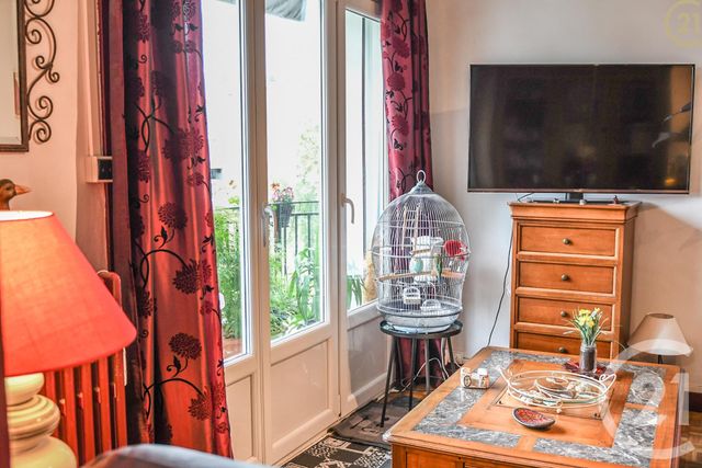 Afficher la photo en grand Appartement F2 à vendre - 3 pièces - 47.0 m2 - MAUBEUGE - 59 - NORD-PAS-DE-CALAIS - Century 21 Terre Du Nord