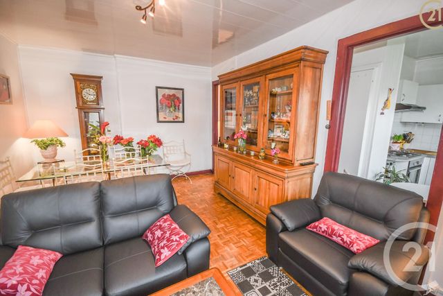 Afficher la photo en grand Appartement F2 à vendre - 3 pièces - 47.0 m2 - MAUBEUGE - 59 - NORD-PAS-DE-CALAIS - Century 21 Terre Du Nord