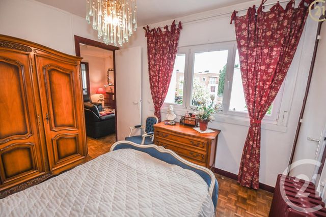 Afficher la photo en grand Appartement F2 à vendre - 3 pièces - 47.0 m2 - MAUBEUGE - 59 - NORD-PAS-DE-CALAIS - Century 21 Terre Du Nord