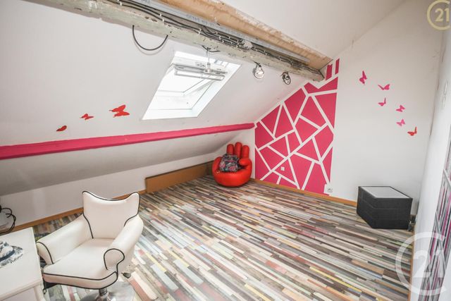 Afficher la photo en grand maison à vendre - 6 pièces - 92.29 m2 - HAUTMONT - 59 - NORD-PAS-DE-CALAIS - Century 21 Terre Du Nord