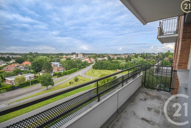 Afficher la photo en grand Appartement F4 à vendre - 5 pièces - 88.0 m2 - MAUBEUGE - 59 - NORD-PAS-DE-CALAIS - Century 21 Terre Du Nord