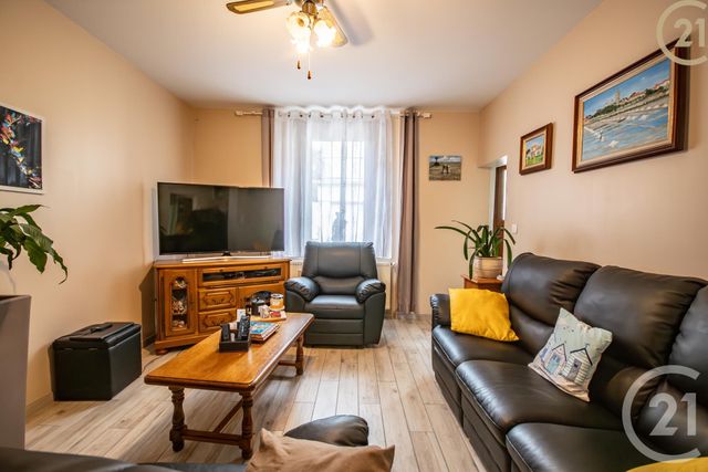 maison à vendre - 6 pièces - 114.26 m2 - HAUTMONT - 59 - NORD-PAS-DE-CALAIS - Century 21 Terre Du Nord