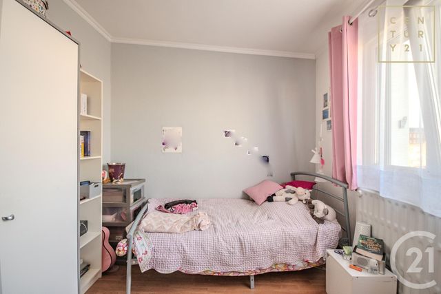 Appartement à vendre - 5 pièces - 80.0 m2 - MAUBEUGE - 59 - NORD-PAS-DE-CALAIS - Century 21 Terre Du Nord