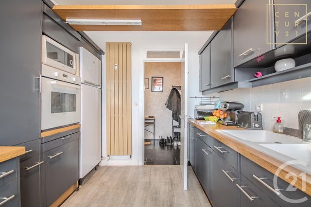 Appartement à vendre - 5 pièces - 80.0 m2 - MAUBEUGE - 59 - NORD-PAS-DE-CALAIS - Century 21 Terre Du Nord