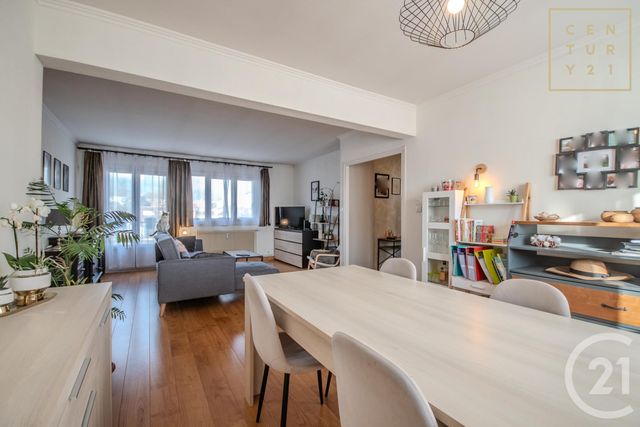 Appartement à vendre - 5 pièces - 80.0 m2 - MAUBEUGE - 59 - NORD-PAS-DE-CALAIS - Century 21 Terre Du Nord