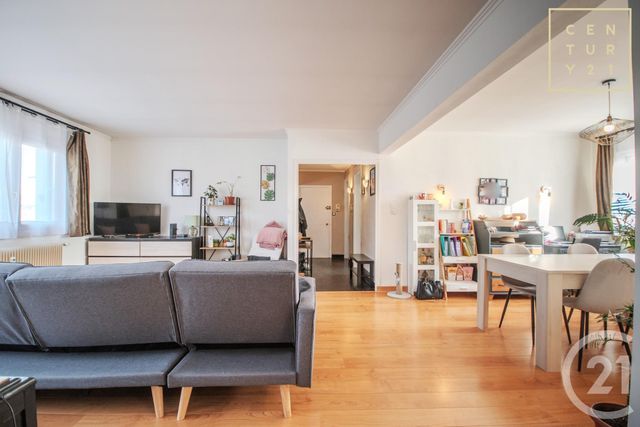 Appartement à vendre - 5 pièces - 80.0 m2 - MAUBEUGE - 59 - NORD-PAS-DE-CALAIS - Century 21 Terre Du Nord