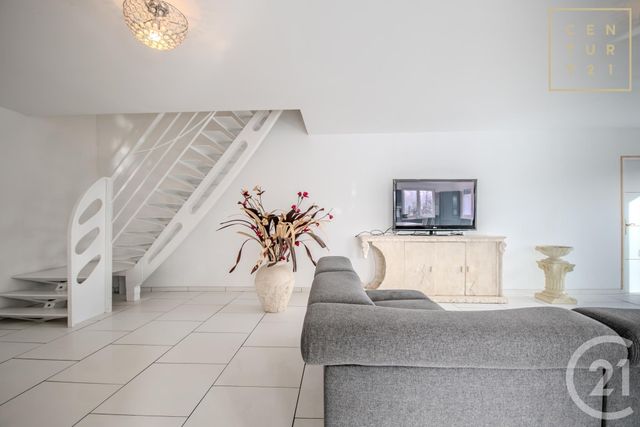 maison à vendre - 5 pièces - 135.78 m2 - FEIGNIES - 59 - NORD-PAS-DE-CALAIS - Century 21 Terre Du Nord