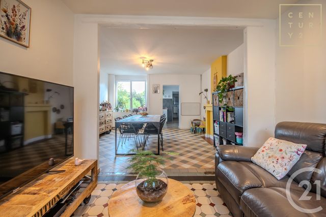 maison à louer - 4 pièces - 75.0 m2 - LA LONGUEVILLE - 59 - NORD-PAS-DE-CALAIS - Century 21 Terre Du Nord
