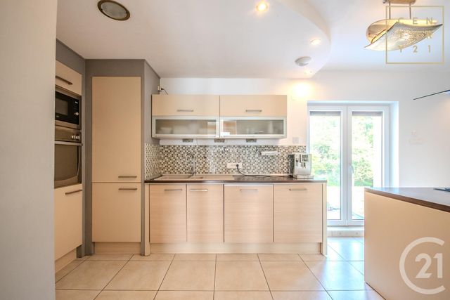 Afficher la photo en grand maison à vendre - 8 pièces - 140.59 m2 - MAUBEUGE - 59 - NORD-PAS-DE-CALAIS - Century 21 Terre Du Nord