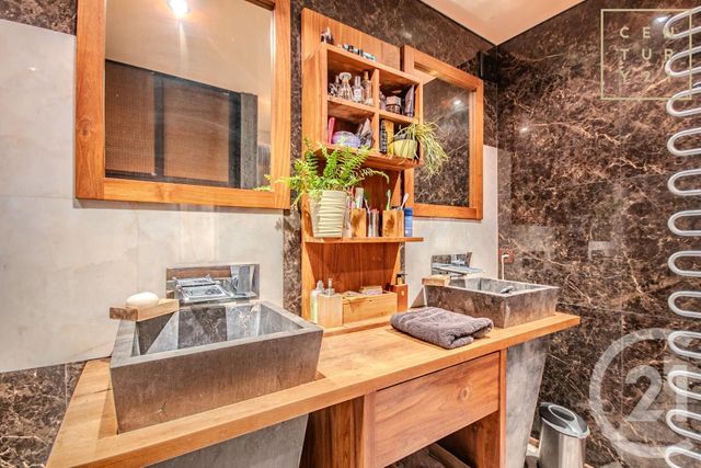 maison à vendre - 7 pièces - 10.58 m2 - MAUBEUGE - 59 - NORD-PAS-DE-CALAIS - Century 21 Terre Du Nord