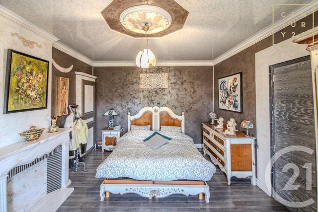 maison à vendre - 7 pièces - 10.58 m2 - MAUBEUGE - 59 - NORD-PAS-DE-CALAIS - Century 21 Terre Du Nord