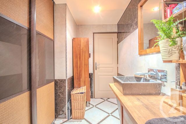 maison à vendre - 7 pièces - 10.58 m2 - MAUBEUGE - 59 - NORD-PAS-DE-CALAIS - Century 21 Terre Du Nord