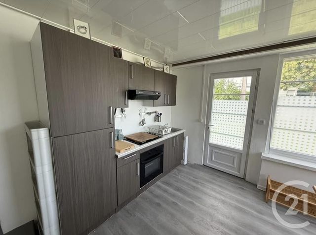 Appartement à louer - 2 pièces - 43.0 m2 - MAUBEUGE - 59 - NORD-PAS-DE-CALAIS - Century 21 Terre Du Nord