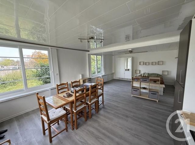 Appartement à louer - 2 pièces - 43.0 m2 - MAUBEUGE - 59 - NORD-PAS-DE-CALAIS - Century 21 Terre Du Nord