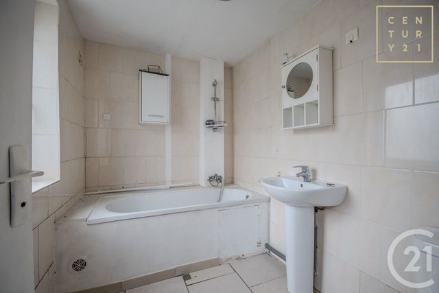 maison à vendre - 4 pièces - 103.46 m2 - FERRIERE LA PETITE - 59 - NORD-PAS-DE-CALAIS - Century 21 Terre Du Nord