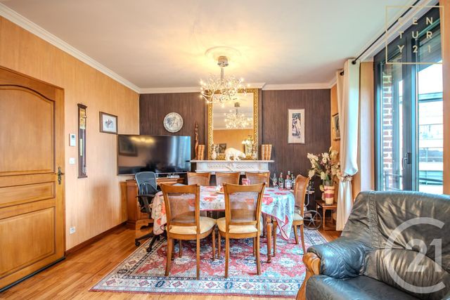 Appartement F4 à vendre - 4 pièces - 82.06 m2 - MAUBEUGE - 59 - NORD-PAS-DE-CALAIS - Century 21 Terre Du Nord
