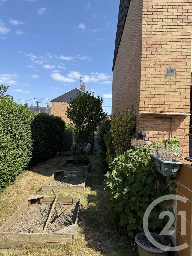 maison à louer - 5 pièces - 90.0 m2 - MAUBEUGE - 59 - NORD-PAS-DE-CALAIS - Century 21 Terre Du Nord