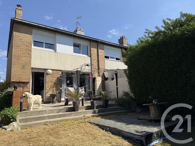 maison à louer - 5 pièces - 90.0 m2 - MAUBEUGE - 59 - NORD-PAS-DE-CALAIS - Century 21 Terre Du Nord