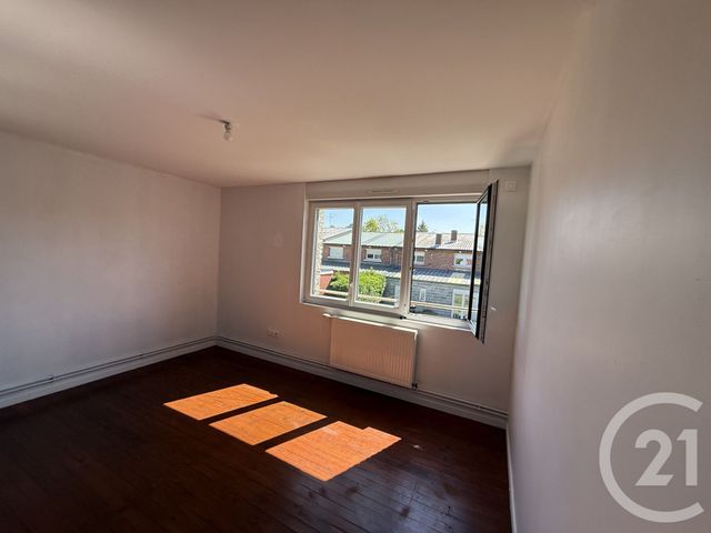 maison à louer - 4 pièces - 77.0 m2 - JEUMONT - 59 - NORD-PAS-DE-CALAIS - Century 21 Terre Du Nord