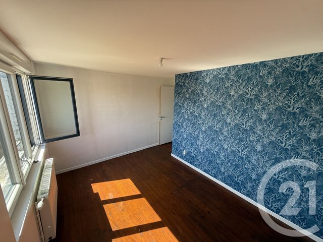 maison à louer - 4 pièces - 77.0 m2 - JEUMONT - 59 - NORD-PAS-DE-CALAIS - Century 21 Terre Du Nord