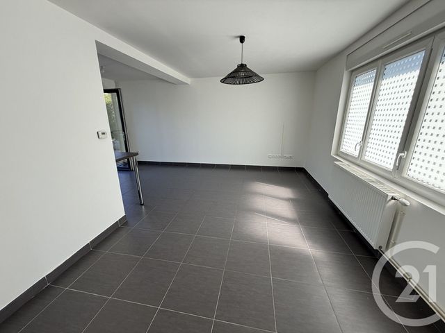 maison à louer - 4 pièces - 77.0 m2 - JEUMONT - 59 - NORD-PAS-DE-CALAIS - Century 21 Terre Du Nord