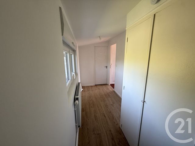 maison à louer - 4 pièces - 77.0 m2 - JEUMONT - 59 - NORD-PAS-DE-CALAIS - Century 21 Terre Du Nord