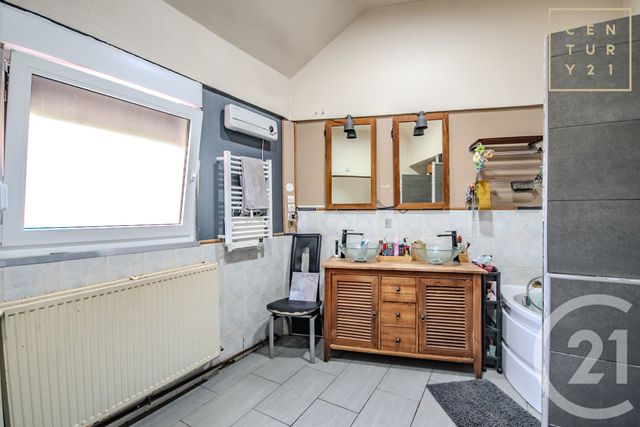 maison à vendre - 5 pièces - 136.47 m2 - HAUTMONT - 59 - NORD-PAS-DE-CALAIS - Century 21 Terre Du Nord