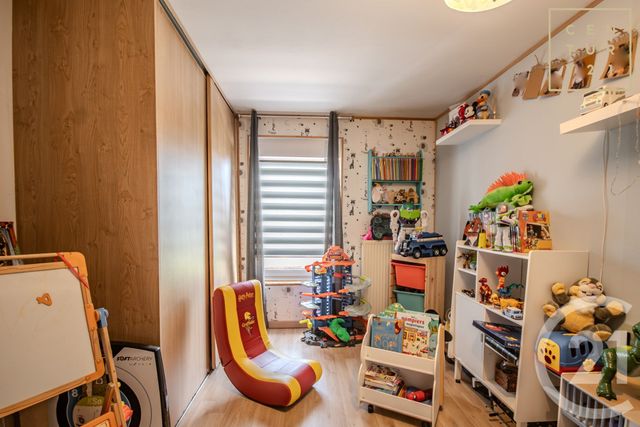 maison à vendre - 5 pièces - 136.47 m2 - HAUTMONT - 59 - NORD-PAS-DE-CALAIS - Century 21 Terre Du Nord