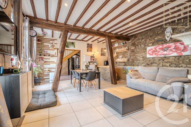 maison à vendre - 5 pièces - 136.47 m2 - HAUTMONT - 59 - NORD-PAS-DE-CALAIS - Century 21 Terre Du Nord