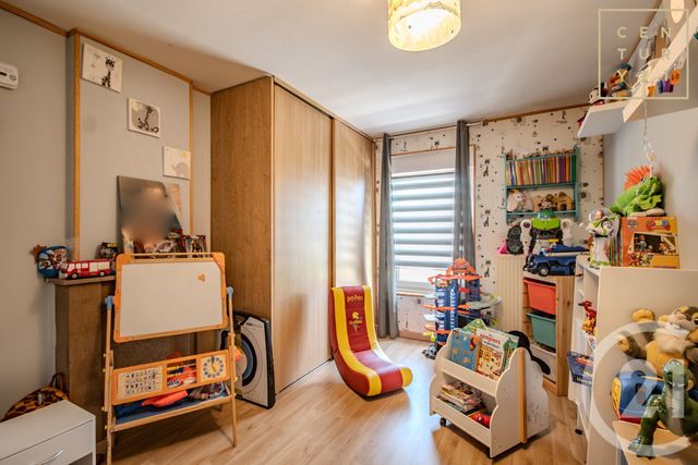 maison à vendre - 5 pièces - 136.47 m2 - HAUTMONT - 59 - NORD-PAS-DE-CALAIS - Century 21 Terre Du Nord