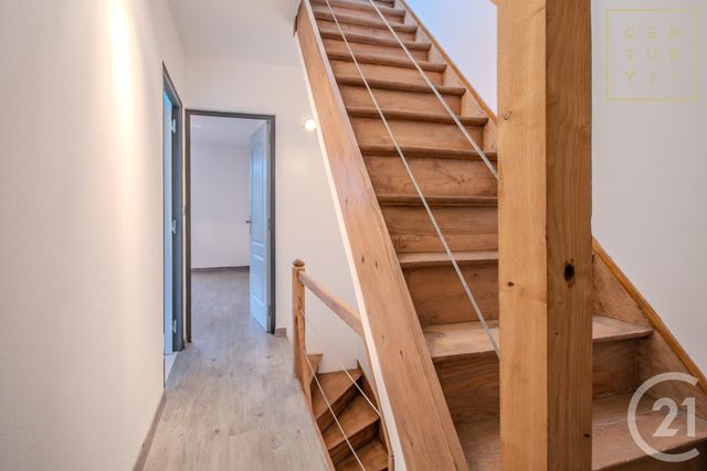 maison à louer - 5 pièces - 80.0 m2 - HAUTMONT - 59 - NORD-PAS-DE-CALAIS - Century 21 Terre Du Nord