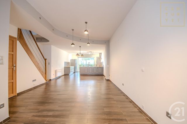 maison à louer - 5 pièces - 80.0 m2 - HAUTMONT - 59 - NORD-PAS-DE-CALAIS - Century 21 Terre Du Nord